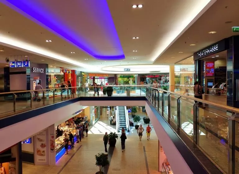 retail shopping center